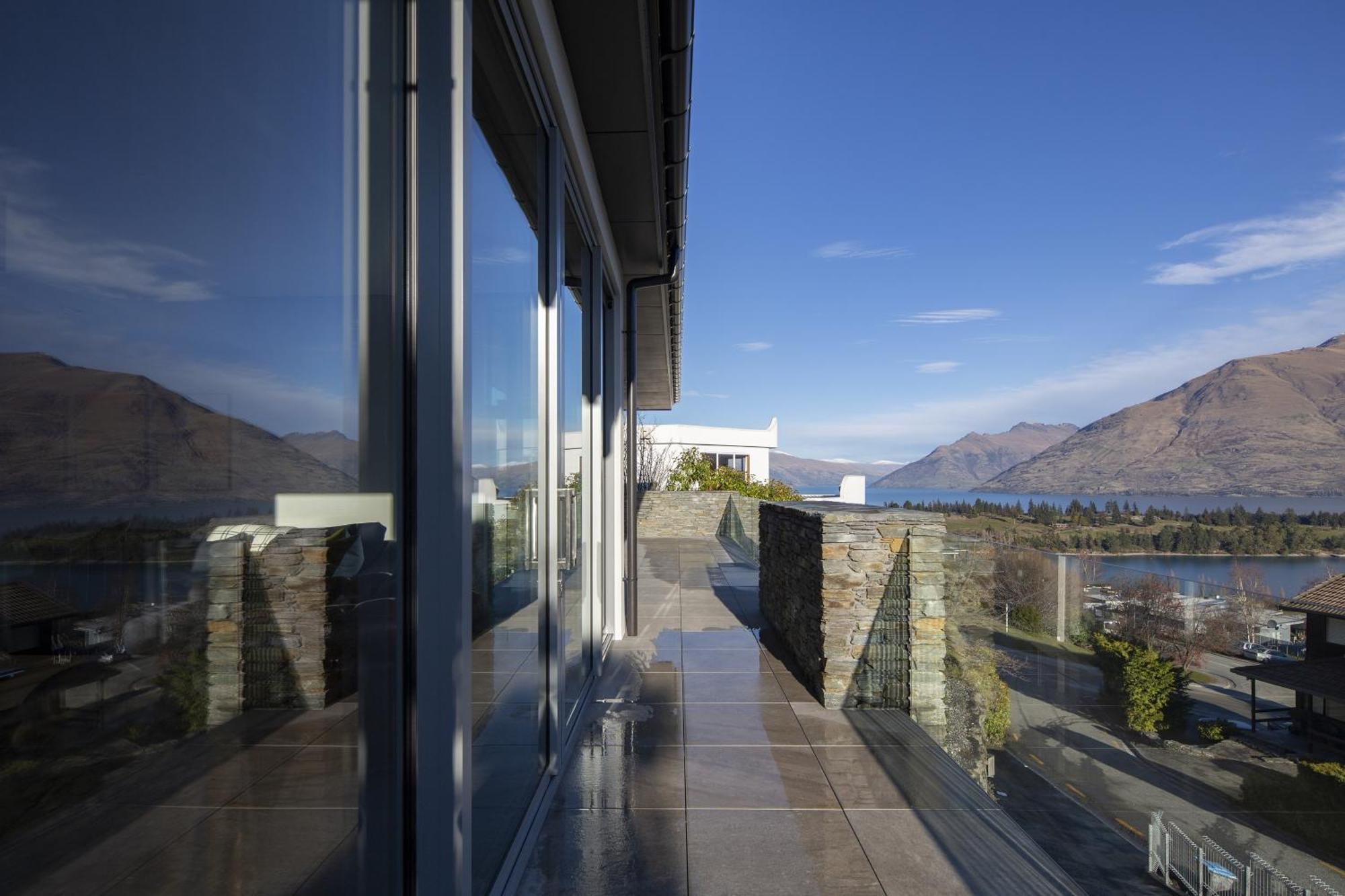 Lago Infinito By Sotheby'S Luxury Rental Homes Куийнстаун Екстериор снимка